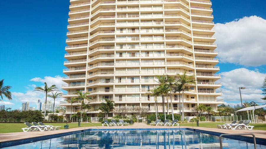 コンテッサ ホリデイ アパートメンツ