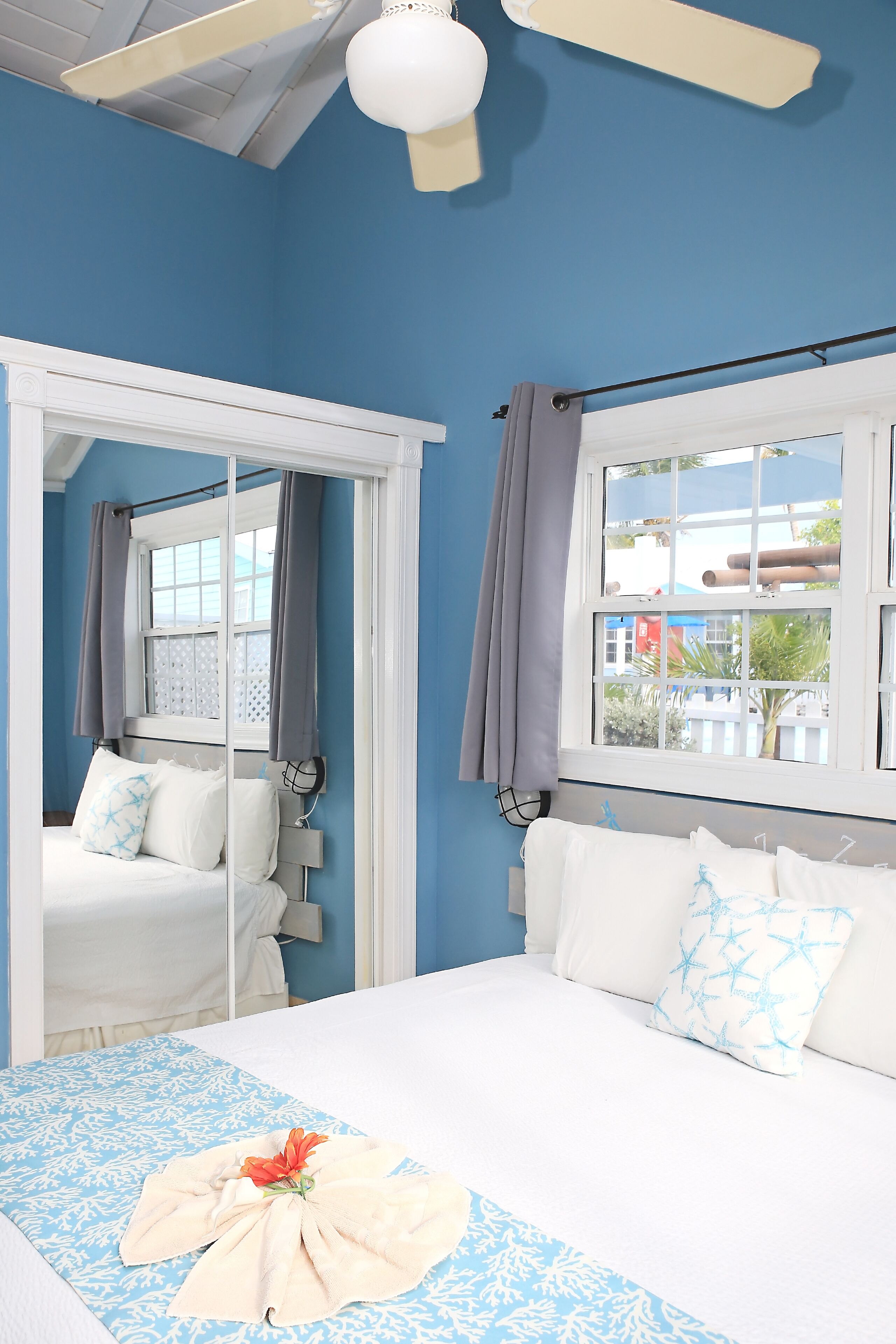 华丽村舍, 2 间卧室, 花园景观, 海滨 | 高档床上用品、加厚床垫、客房内保险箱、特色装修