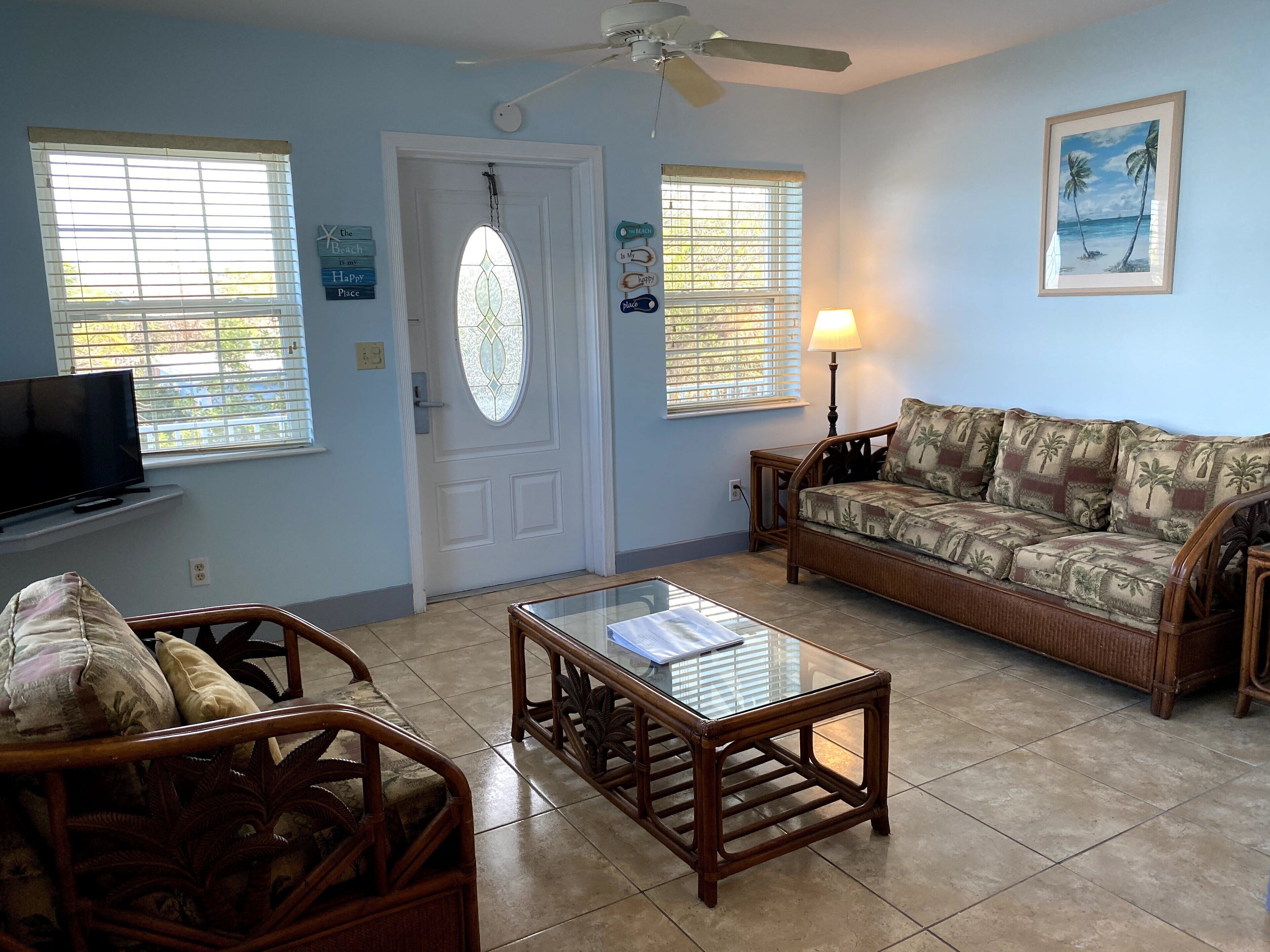 villa, 1 bedroom (hillside) | living room | 27-inch tv with cable channels