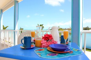 Deluxe Villa, 2 Bedrooms, Ocean View, Beachside | Balcony