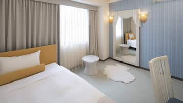 In-room safe, desk, iron/ironing board, free WiFi