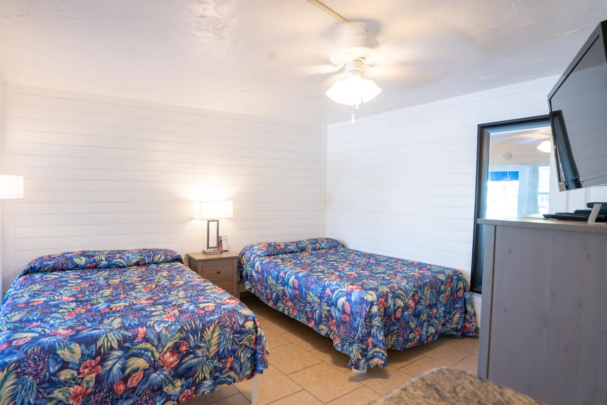 Standard Room, Poolside | Iron/ironing board, free cribs/infant beds, free WiFi