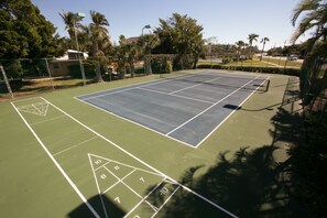 Tennisbane