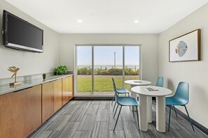 Lobby - SureStay Studio by Best Western Virginia Beach Oceanfront (Virginia Beach)