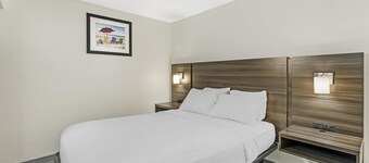 SureStay Studio by Best Western Virginia Beach Oceanfront