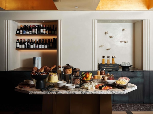 Petit déjeuner préparé sur commande servi tous les jours en supplément