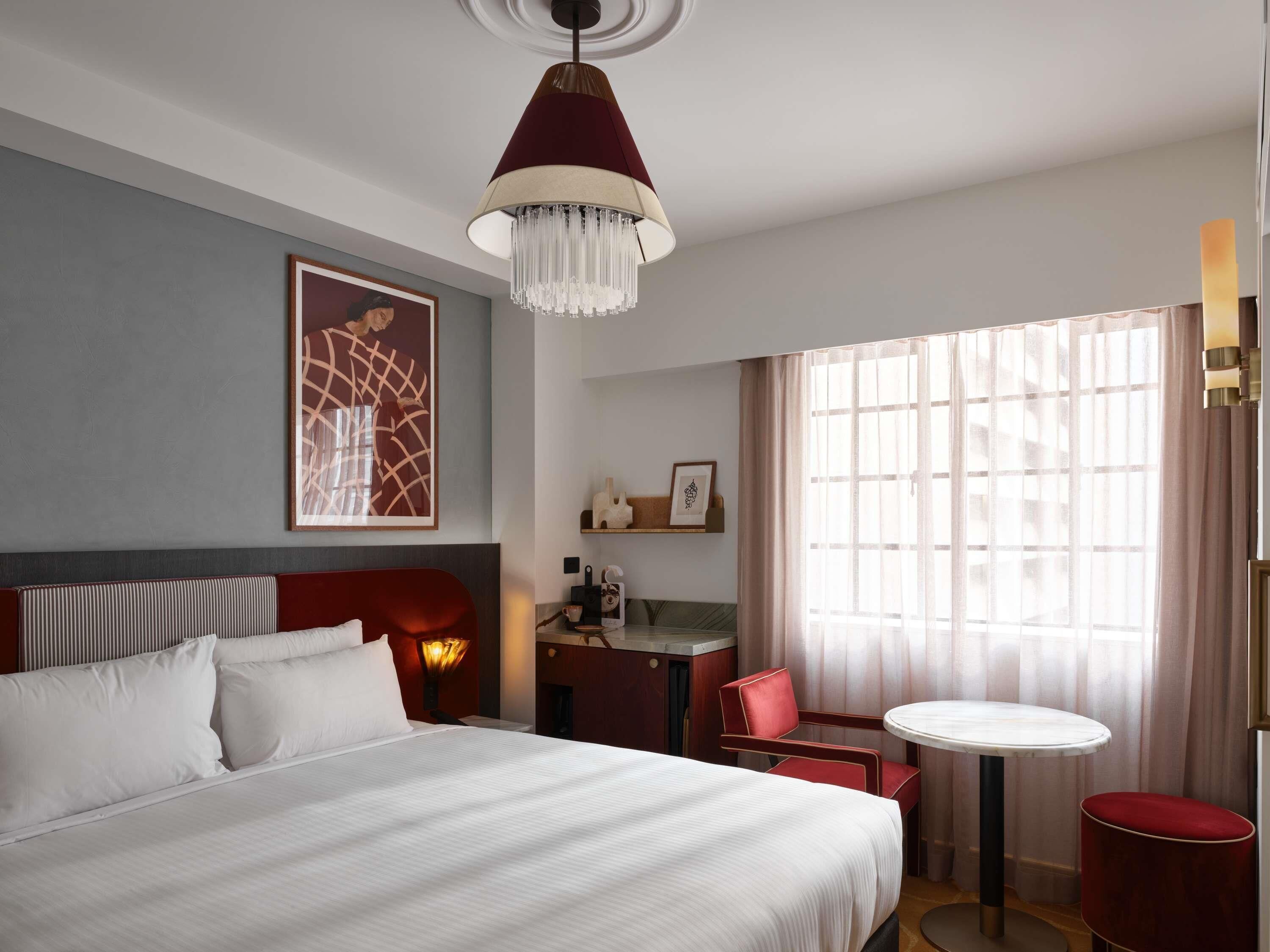 Superior Room, 1 King Bed