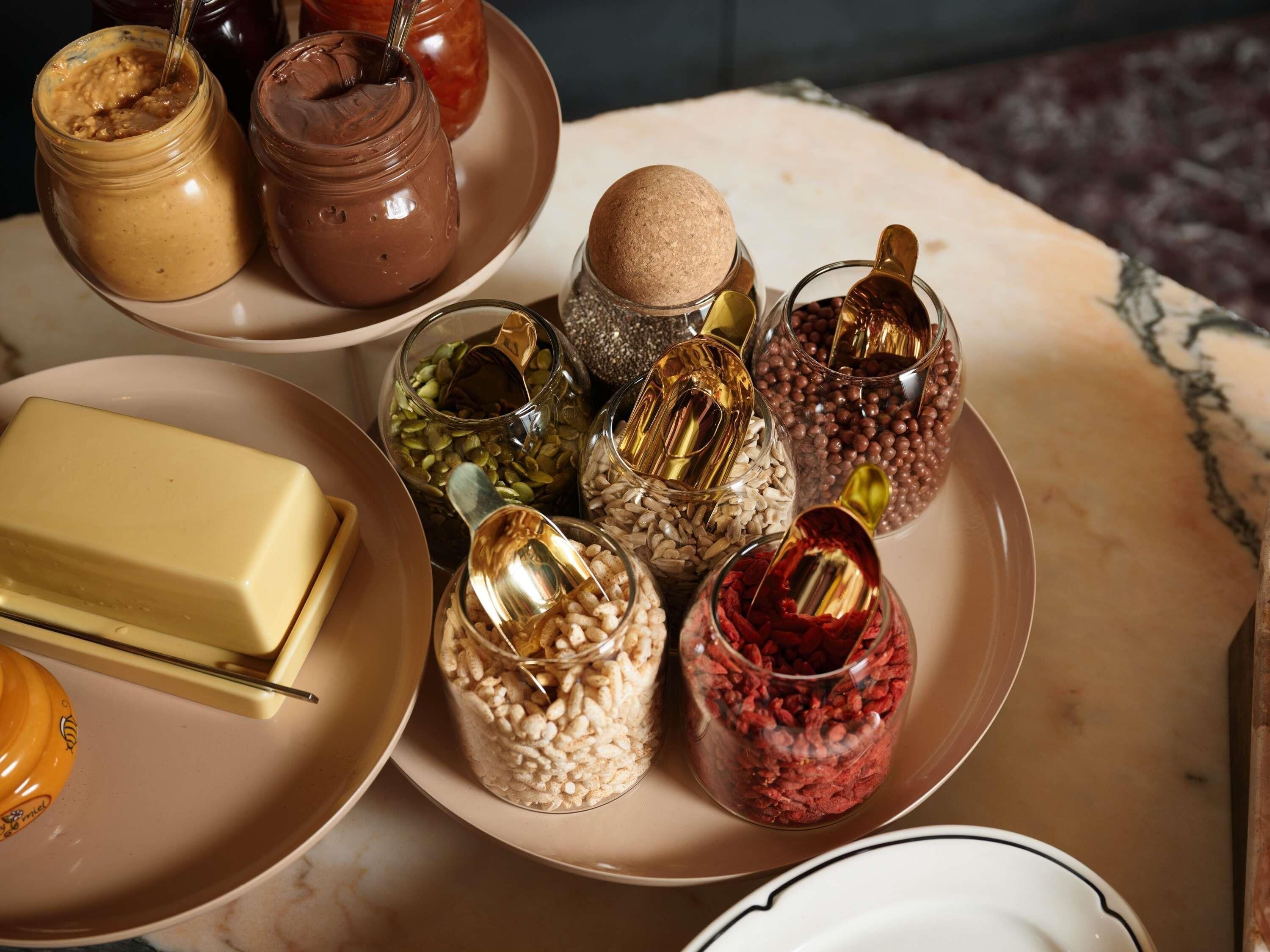 Photo - Hotel Morris Sydney, Handwritten Collection