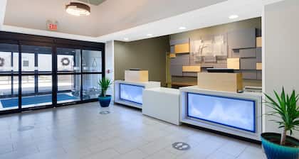 Holiday Inn Express Hotel & Suites Weston by IHG
