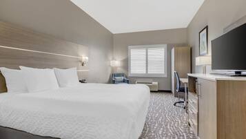 Pengeskab på værelset, skrivebord, arbejdsområde til bærbare computere