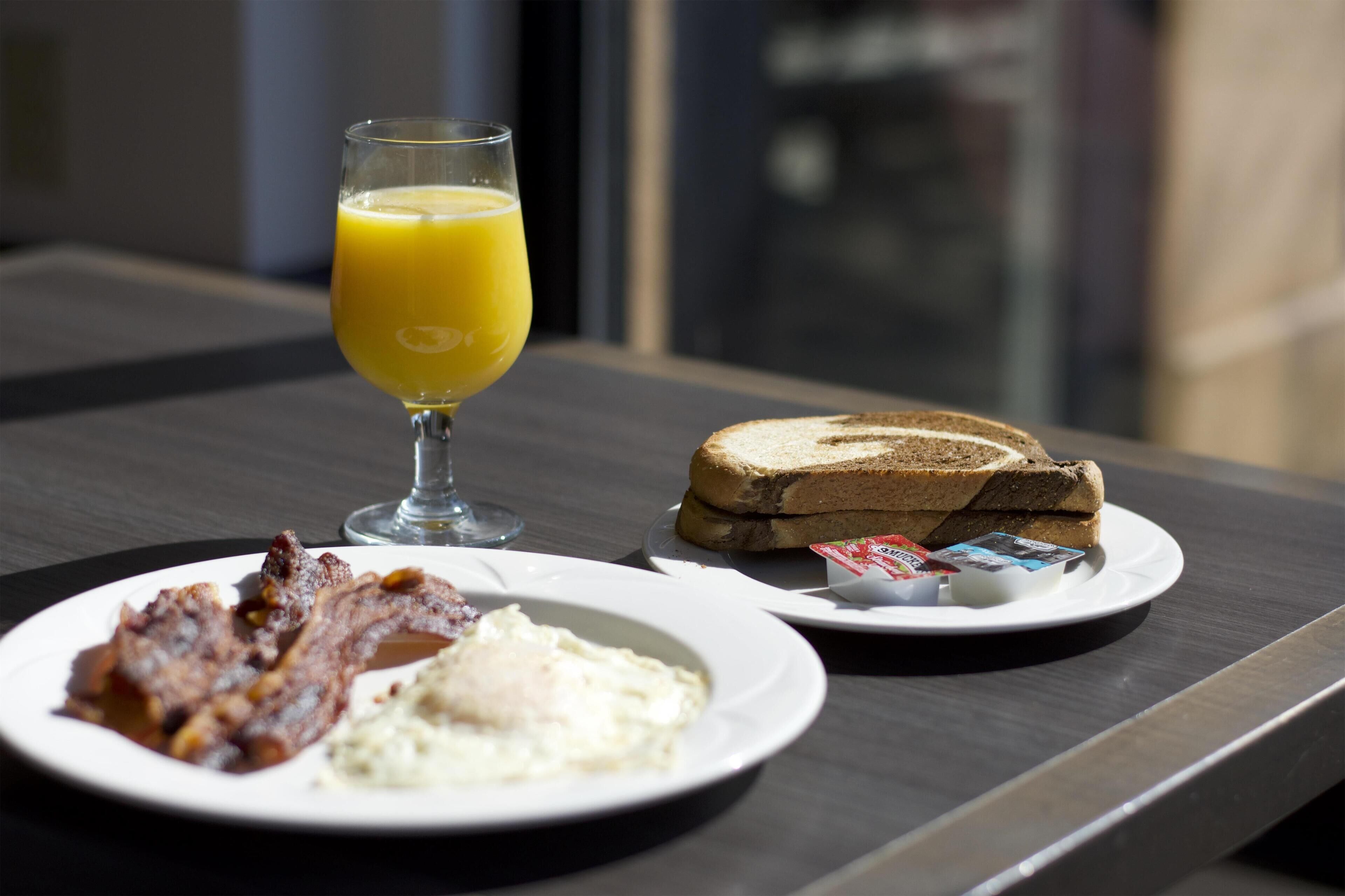 Daily cooked-to-order breakfast for a fee