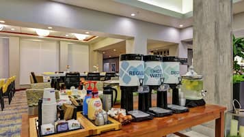 Colazione a pagamento, servita tutte le mattine