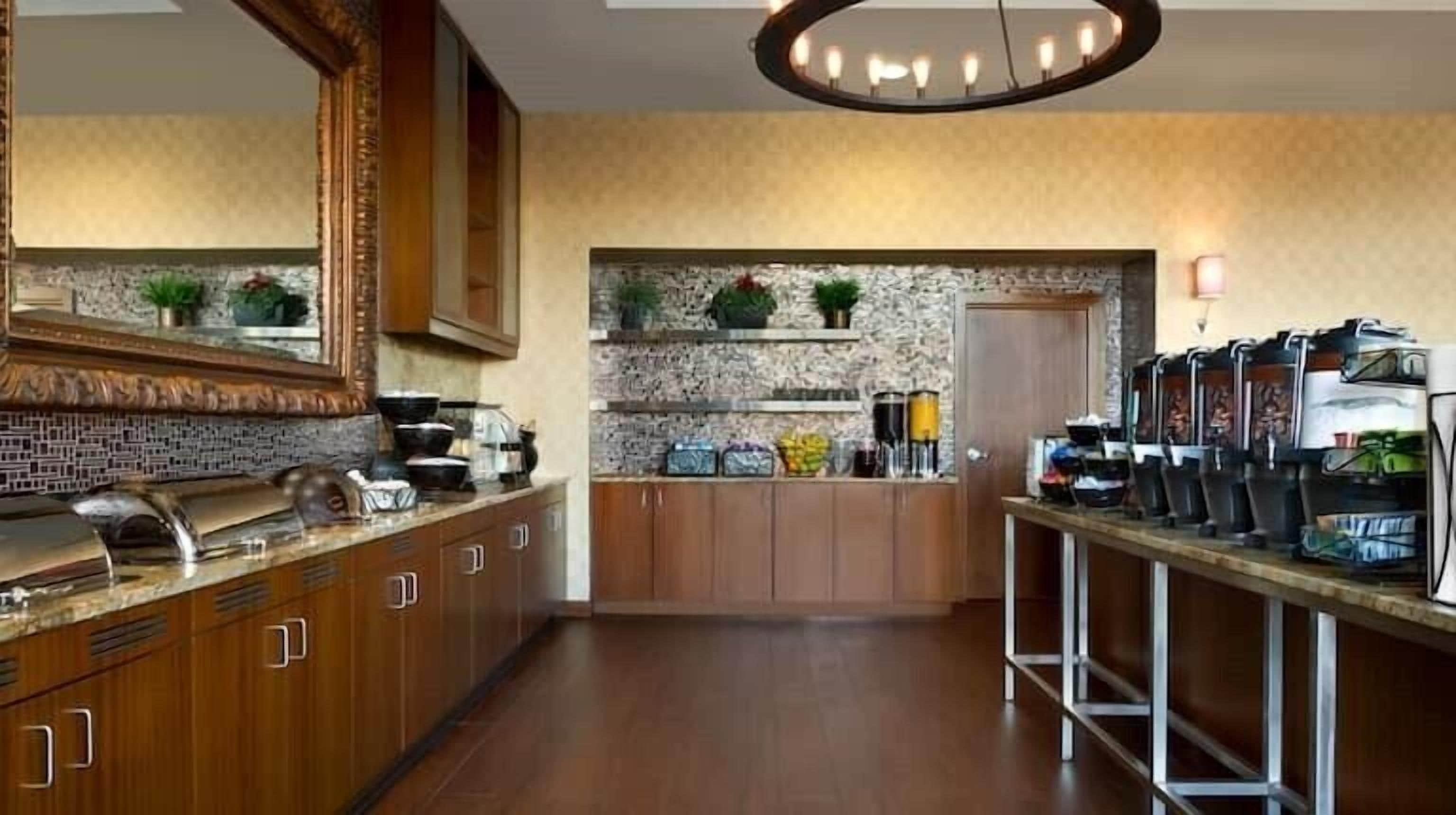 Photo - Hilton Garden Inn Baltimore Inner Harbor