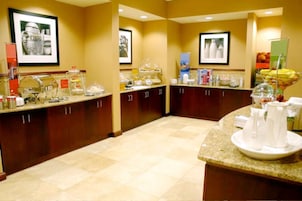 Desayuno buffet incluido todos los días