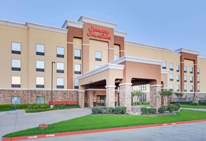 Exterior - Hampton Inn & Suites Dallas-Arlington-South (Arlington)