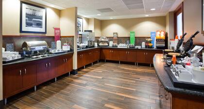 Hampton Inn & Suites Lino Lakes