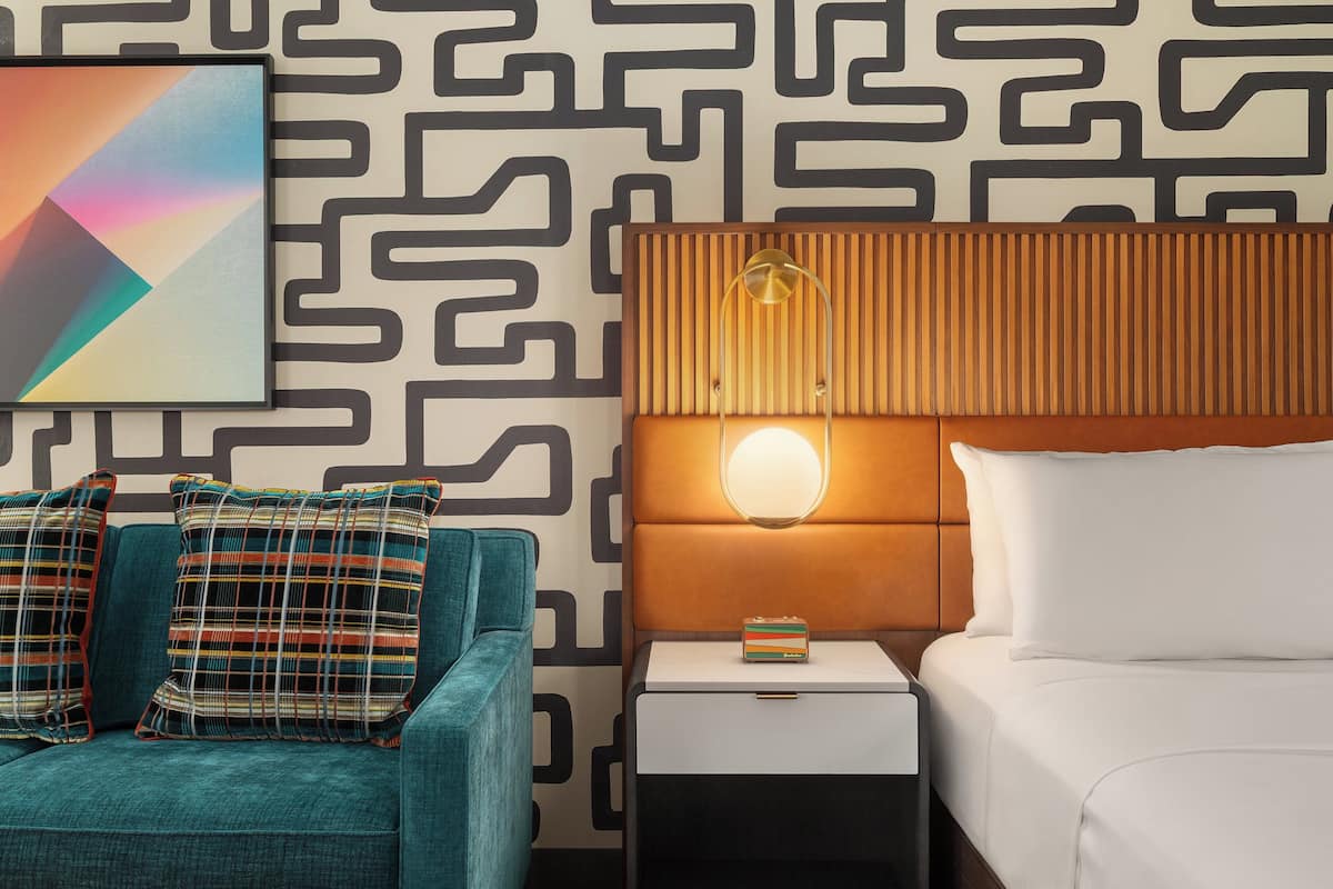 Premium Room, 1 King Bed with Sofa bed | In-room safe, desk, blackout curtains, iron/ironing board