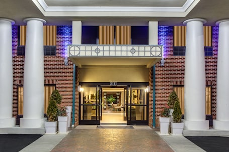 Exterior. Holiday Inn Express Hotel & Suites Greensboro - East by IHG