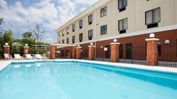 Seasonal outdoor pool