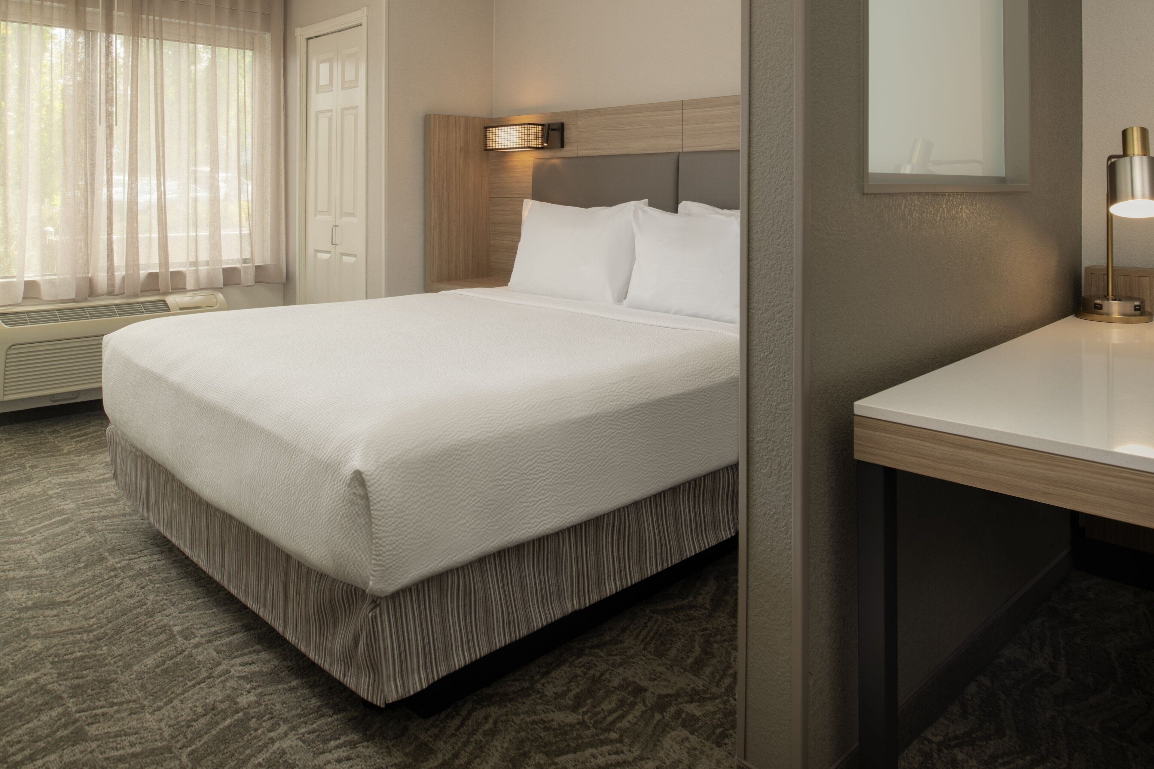 suite, 1 king bed | individually decorated, individually furnished, desk, laptop workspace