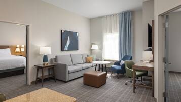Suite, 2 Bedrooms, Kitchen (2 Queen Beds, Sofa Bed)
