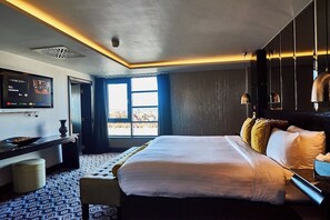Couette en duvet d'oie, minibar, coffres-forts dans les chambres