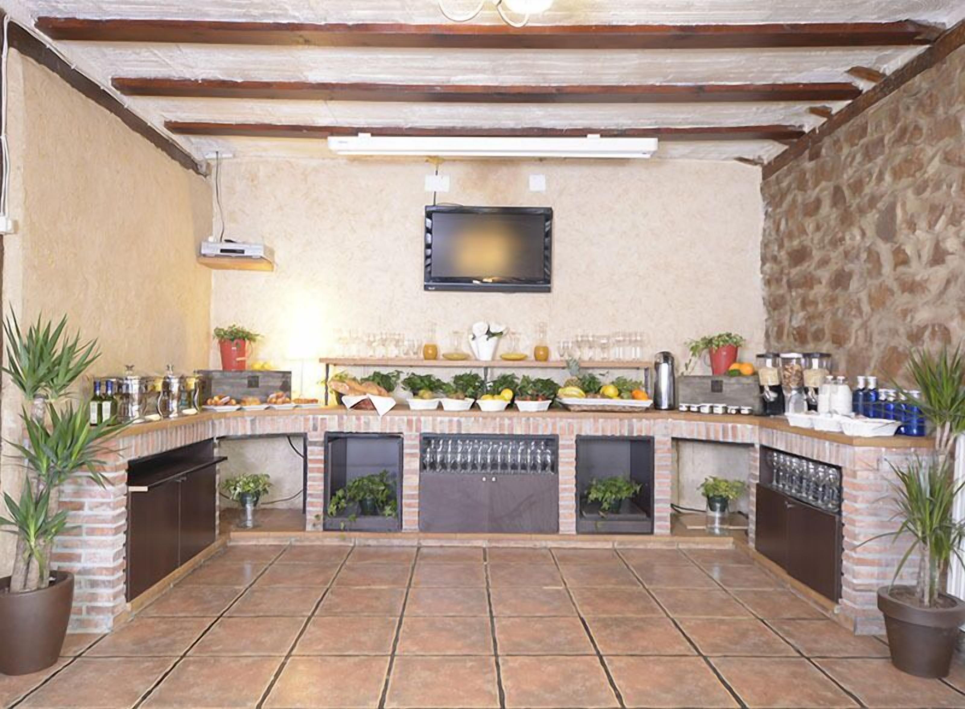 daily continental breakfast for a fee