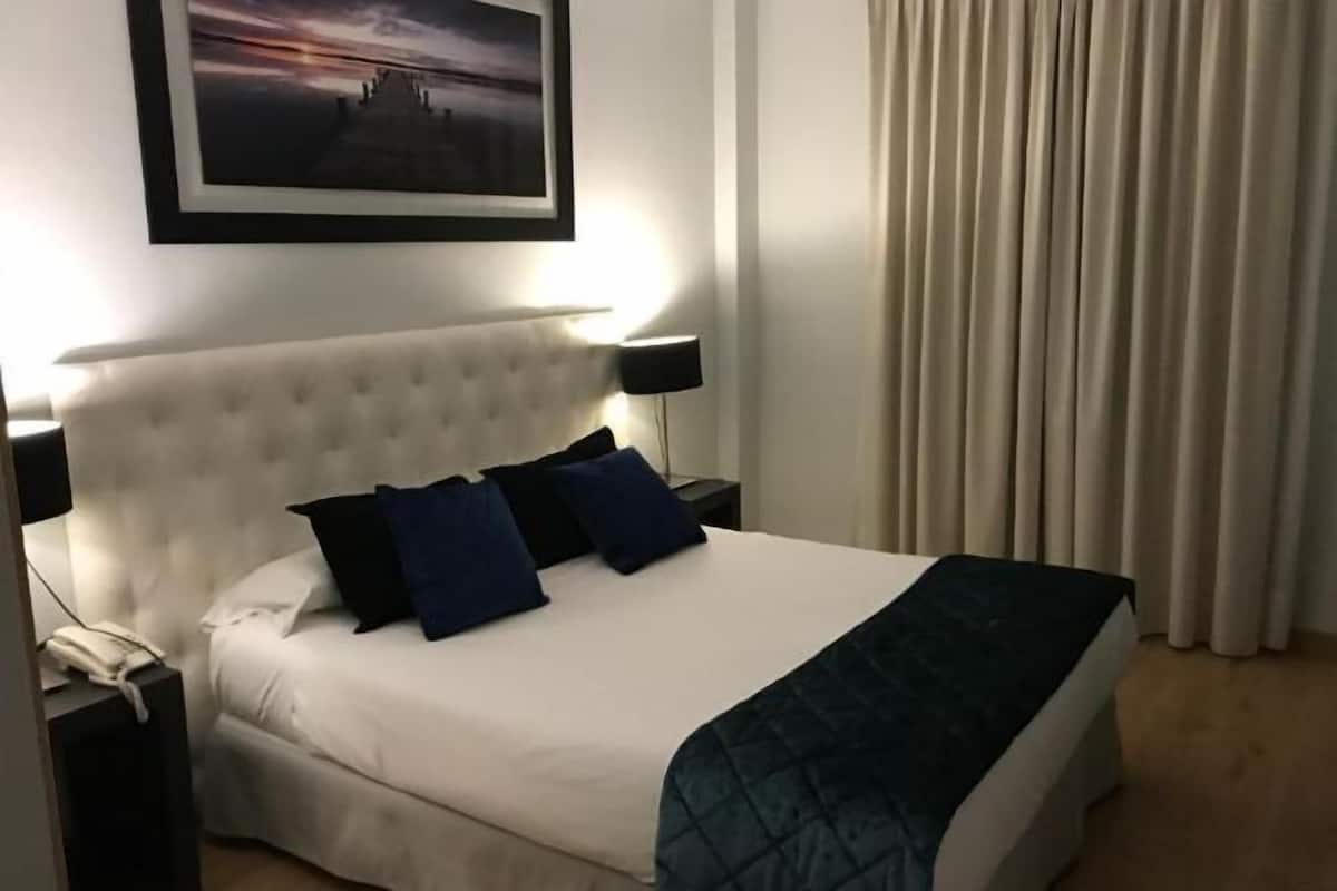 1 bedroom, premium bedding, down duvets, memory-foam beds
