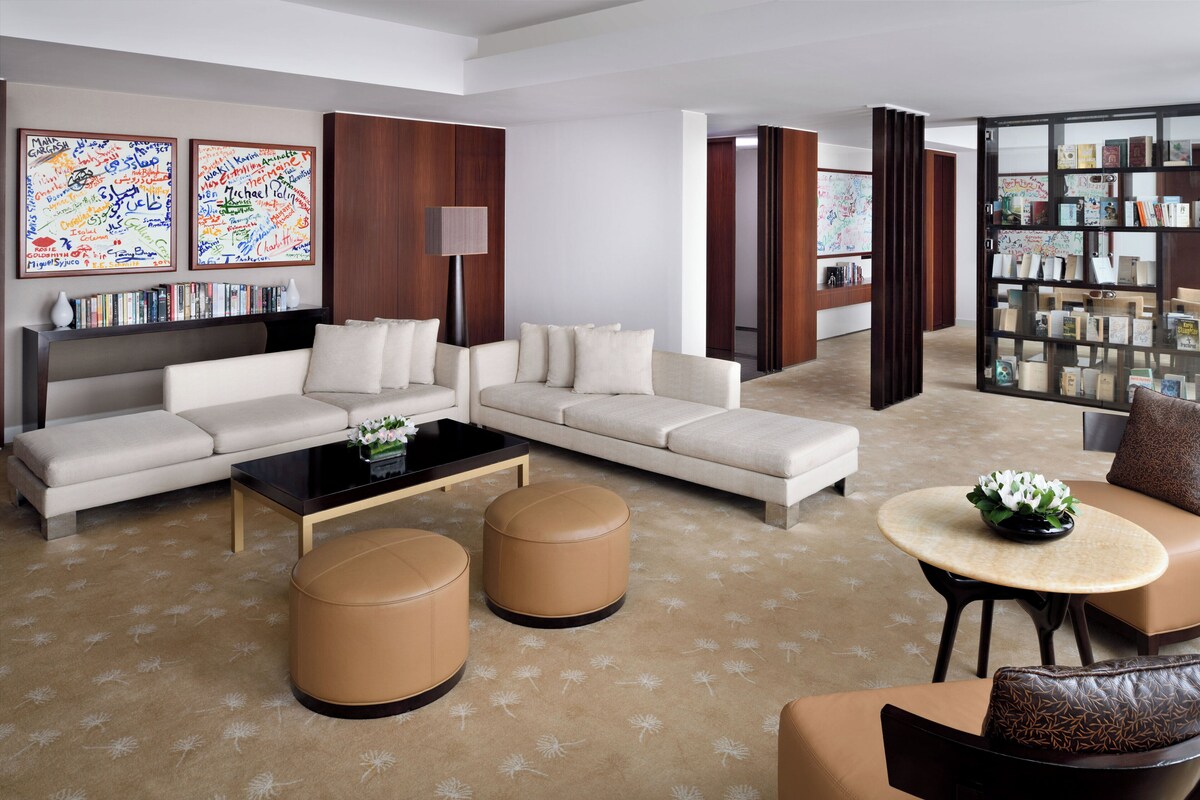 Suite, 2 Schlafzimmer (Diplomatic) | Hochwertige Bettwaren, Minibar, Zimmersafe, Schreibtisch