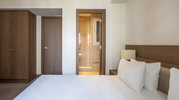 Biancheria da letto di alta qualità, minibar, cassaforte in camera