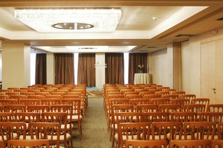 Amalia Hotel Athens - Image 32