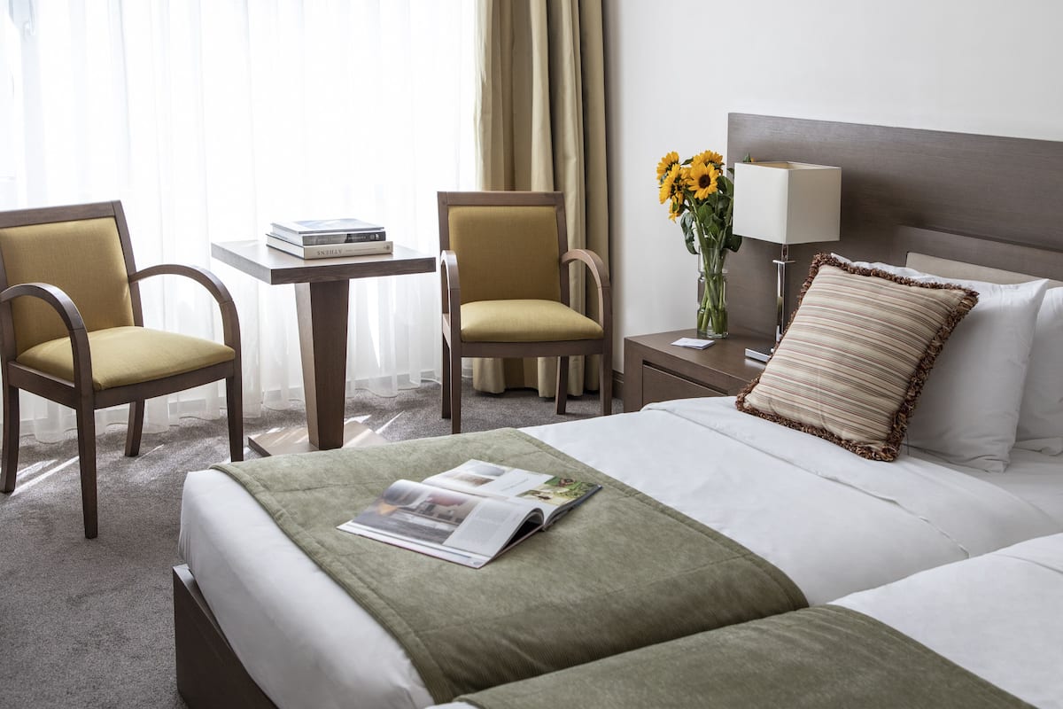 Ropa de cama de alta calidad, edredón y minibar
