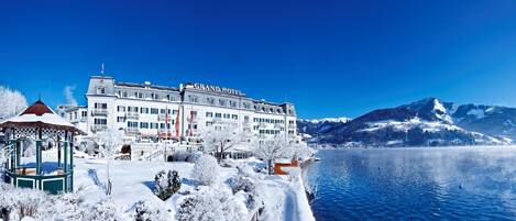 Fachada da propriedade