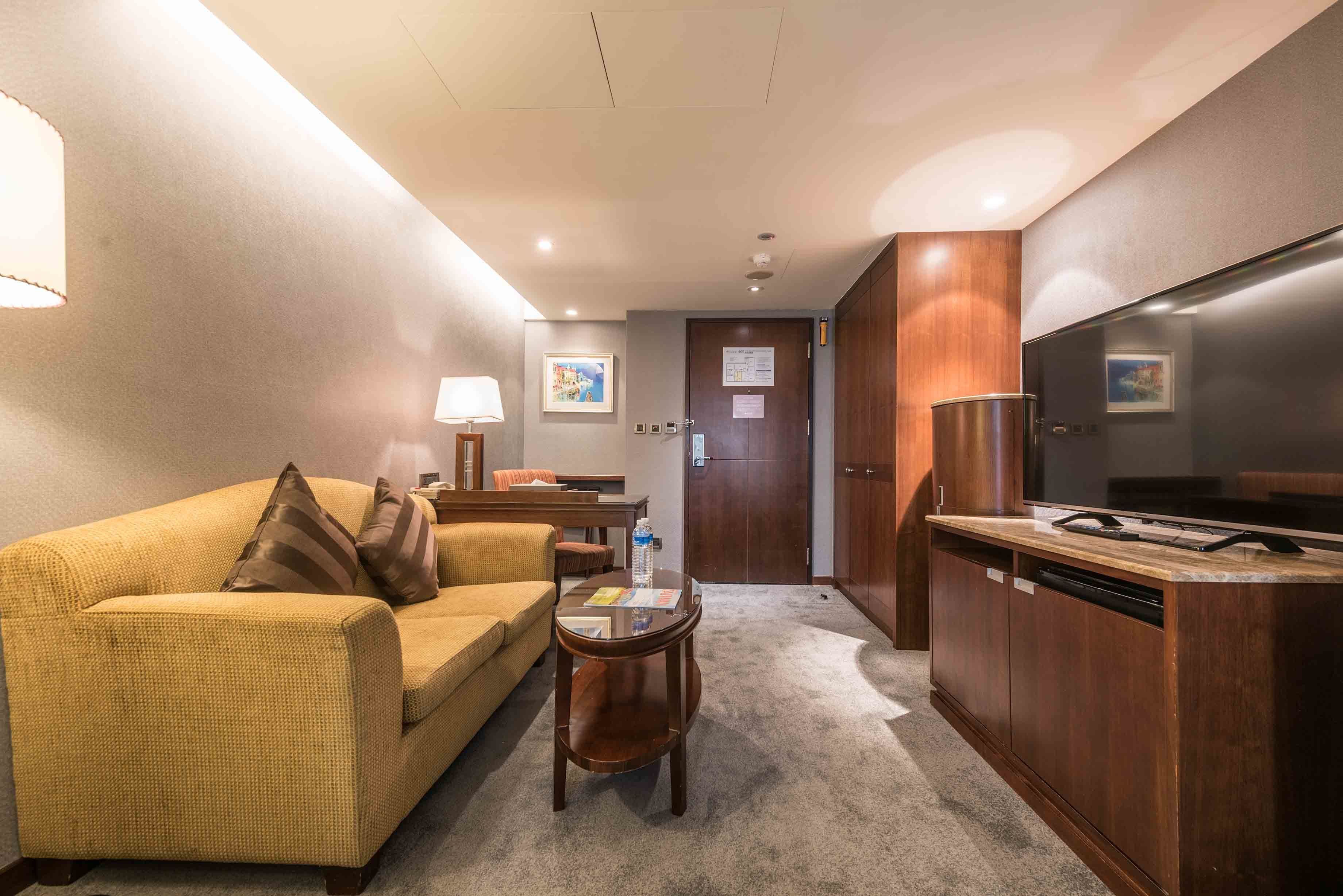 superior suite | 1 bedroom, minibar, in-room safe, desk