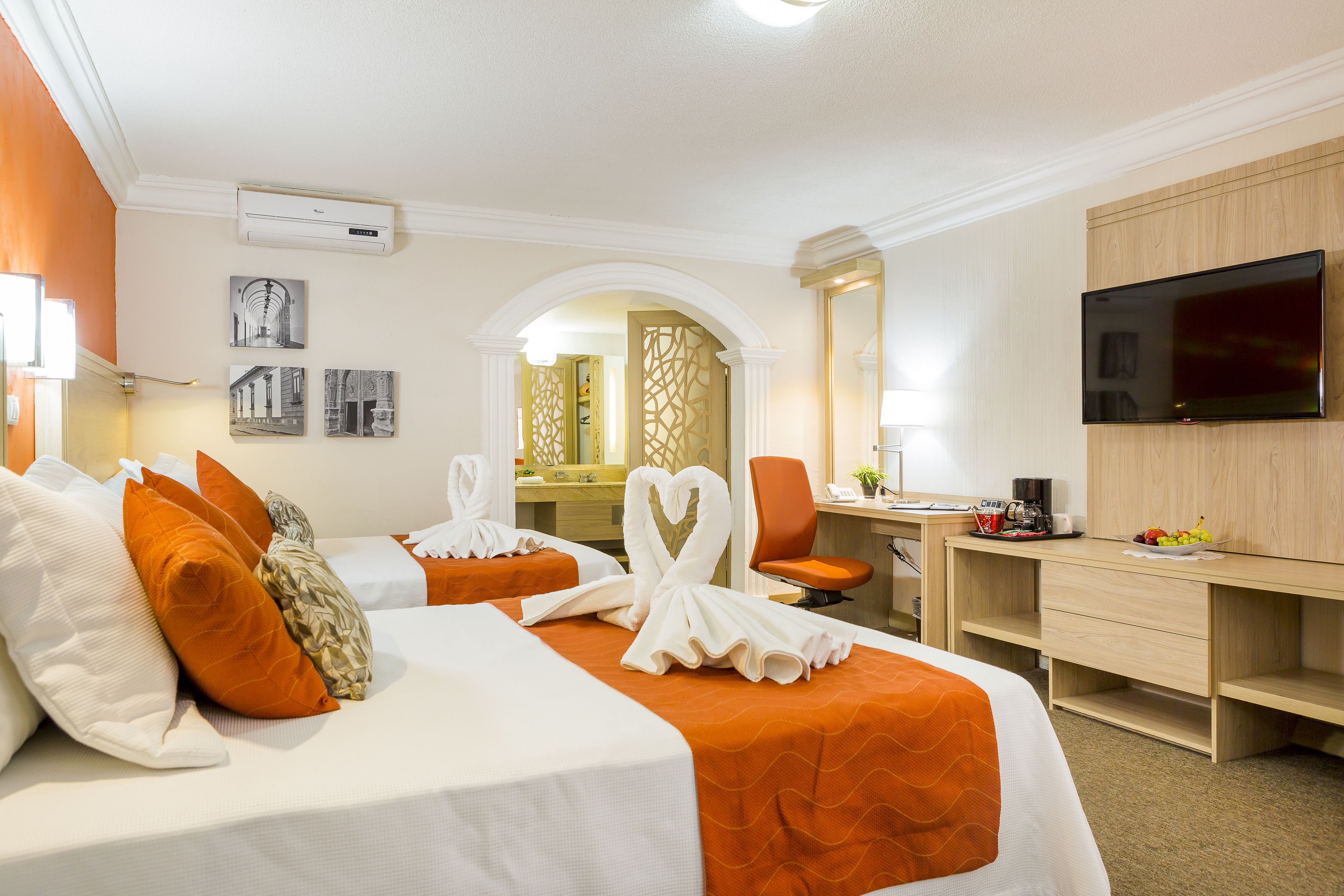 Executive Double Room | In-room safe, desk, iron/ironing board, free WiFi