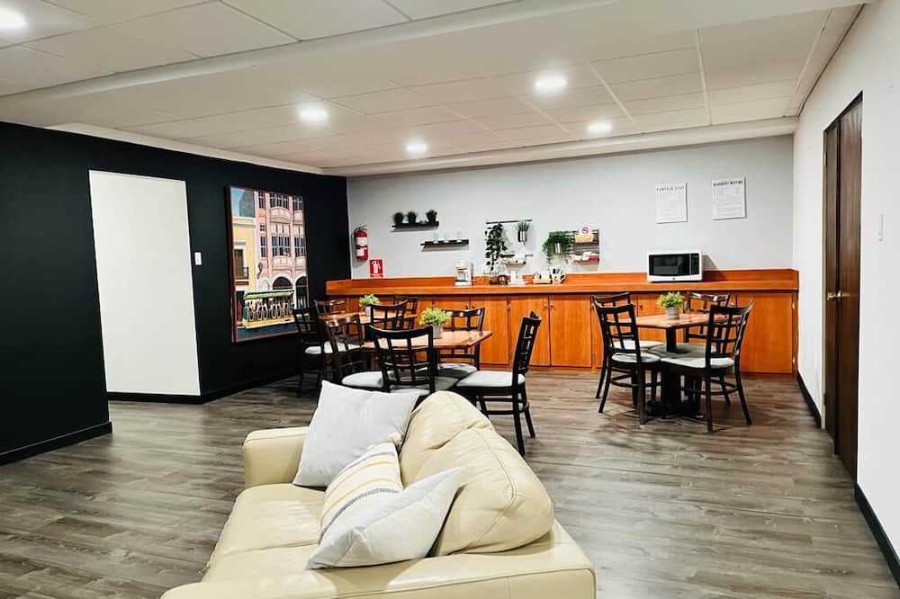 S.J. Suites Hotel