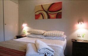 1 habitación, minibar y caja de seguridad en la habitación 