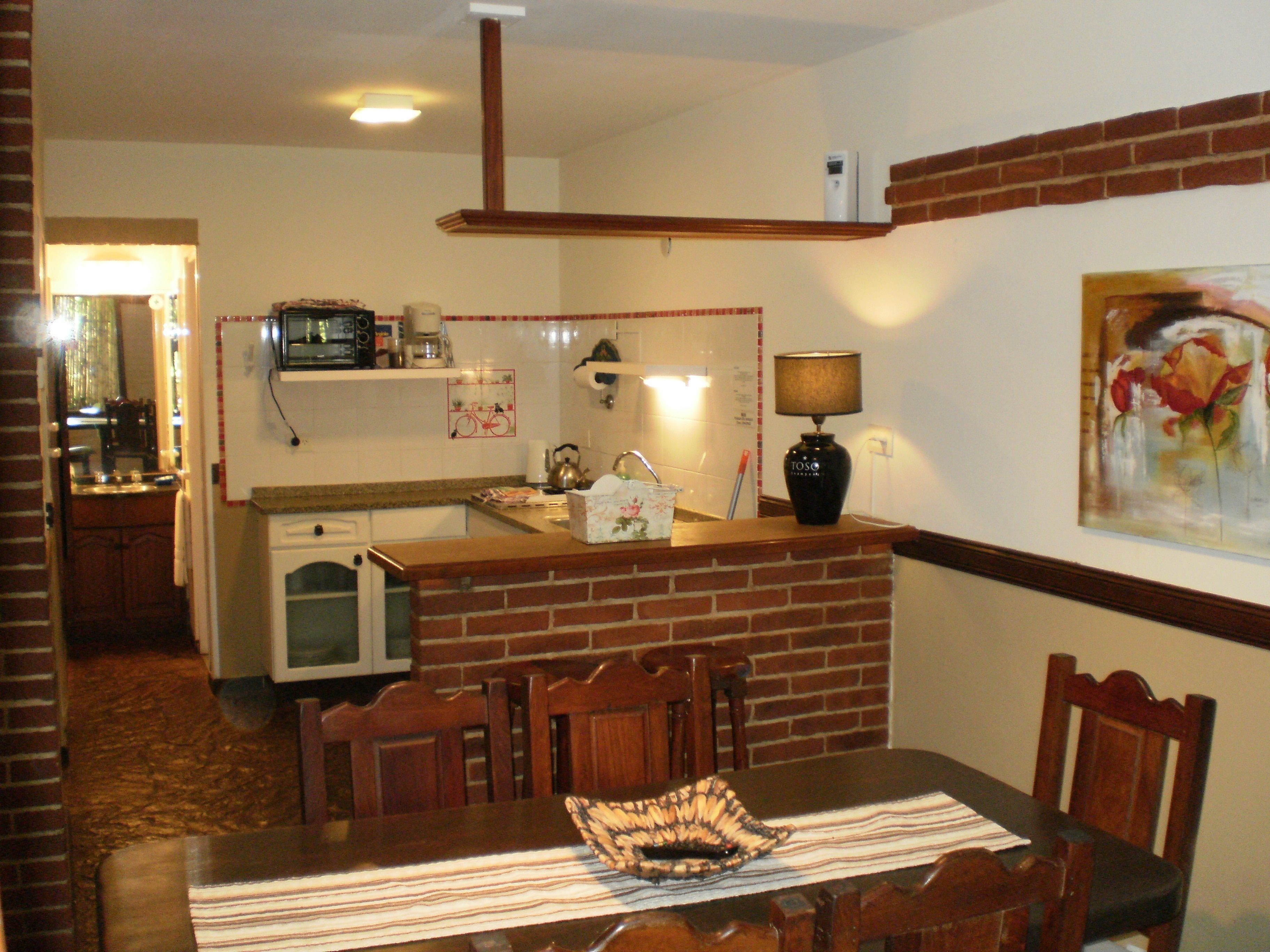 Hütte für 4 Personen | Eigene Küche | Kühlschrank, Mikrowelle, Wasserkocher, Toaster