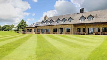 บริเวณภายนอก