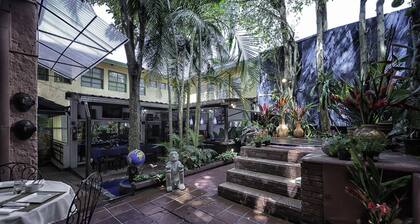 Hemingway Inn