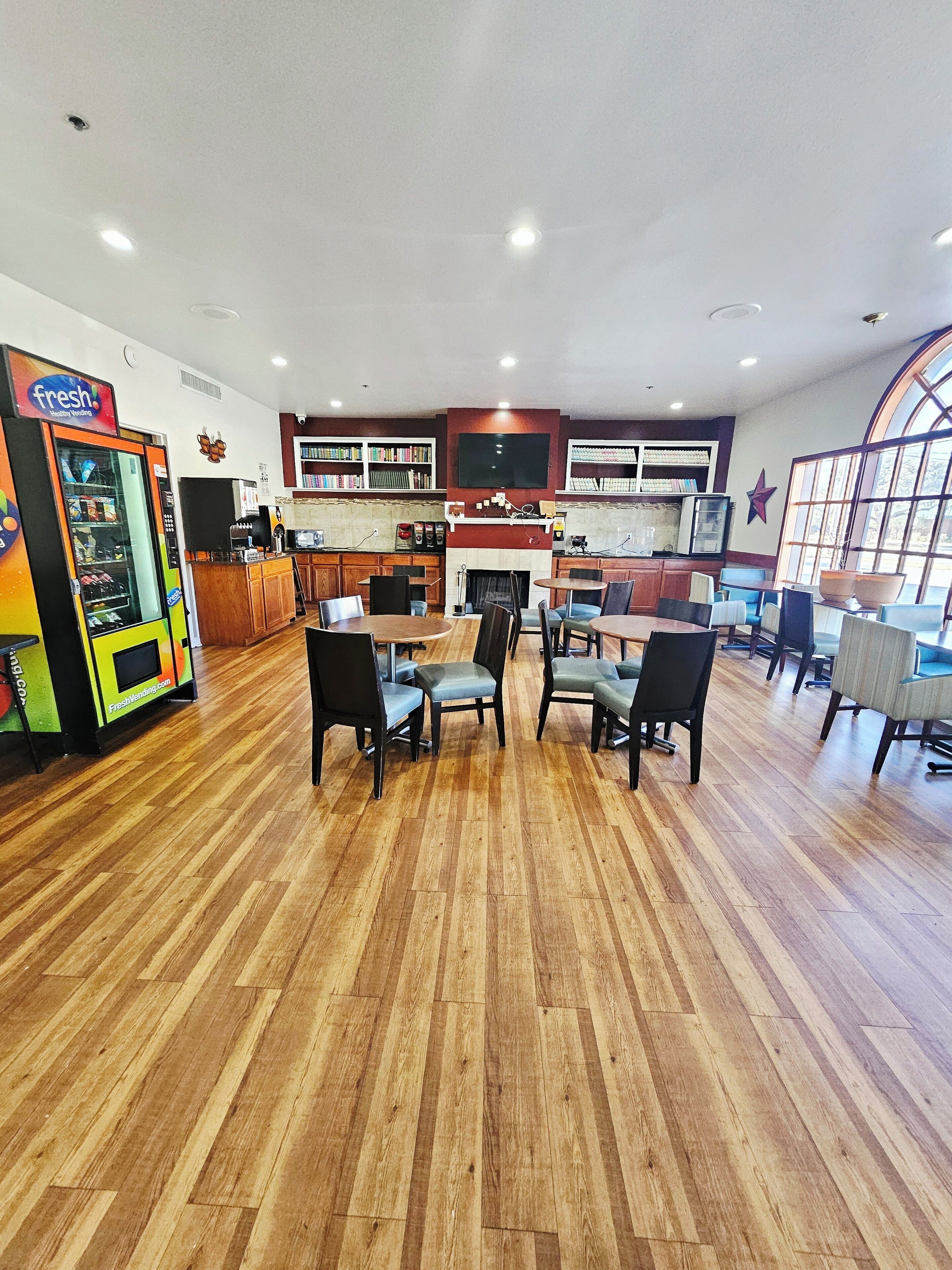 Free daily self-serve breakfast