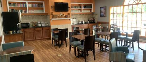 Free daily self-service breakfast