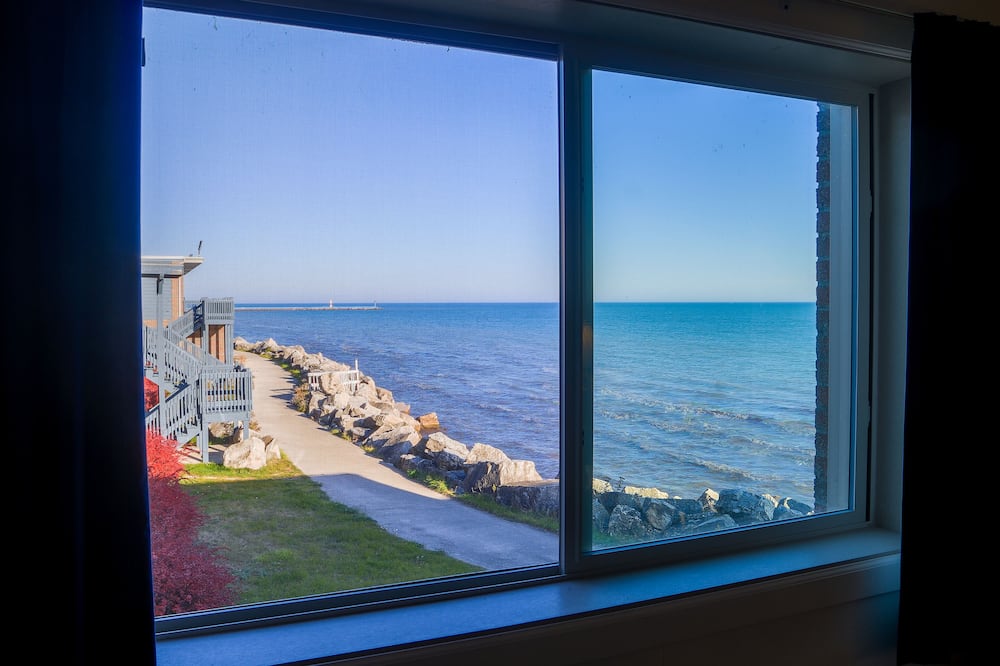 Lighthouse Inn