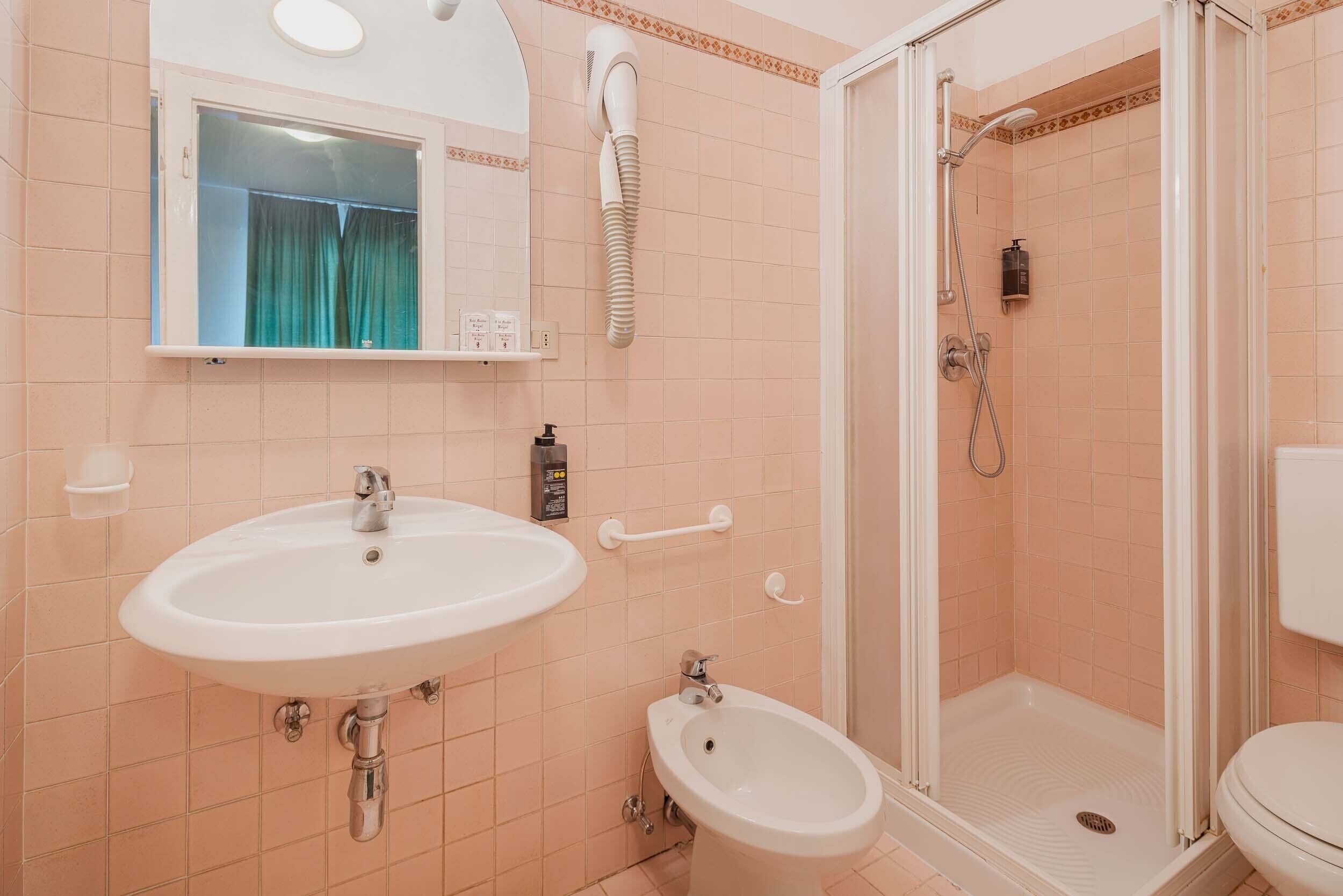 standard double or twin room | bathroom | hair dryer, towels