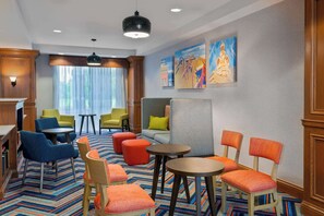 Lobby - Hampton Inn & Suites Murfreesboro (Murfreesboro)