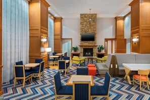 Lobby - Hampton Inn & Suites Murfreesboro (Murfreesboro)