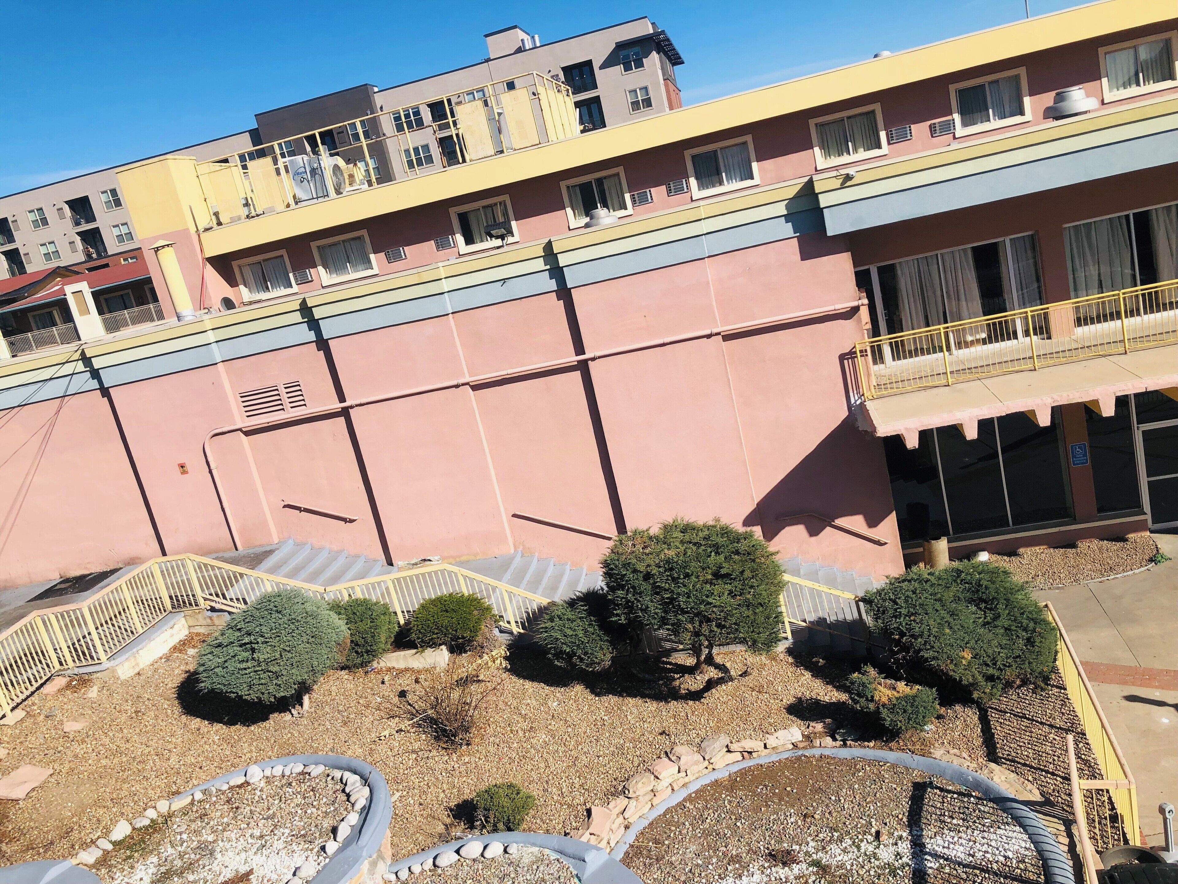 Photo - Budget Inn Denver Downtown