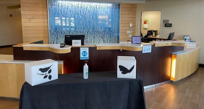 Comfort Inn & Suites