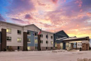 Exterior - Comfort Inn & Suites (Watervliet)