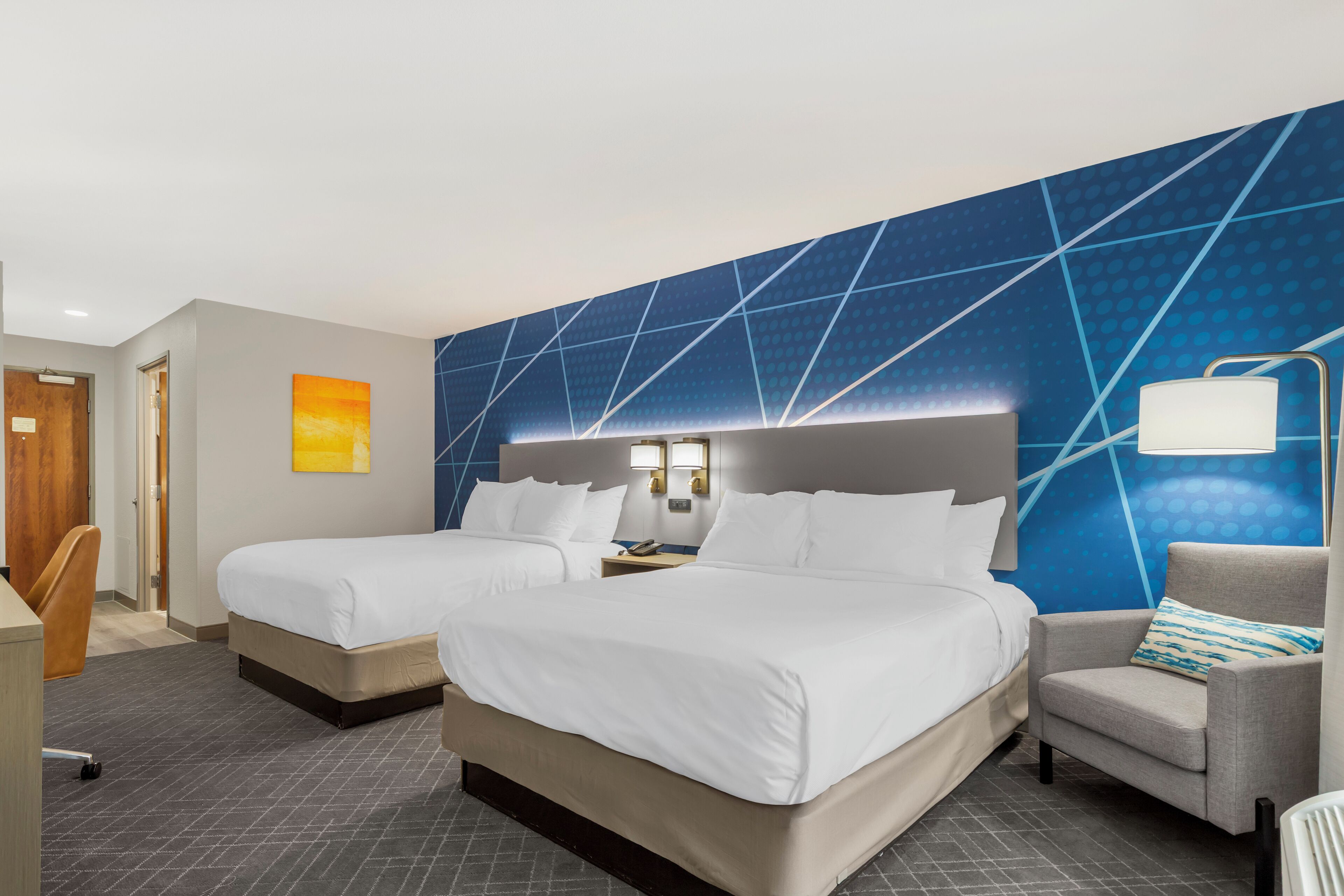 Habitación estándar, 2 camas de matrimonio, no fumadores | Cortinas opacas, tabla de planchar con plancha, wifi gratis